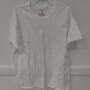 NWoT Hanes Men 2 Short Sleeve Crew Neck Short Sleeve Undershirt Size L $35 3A006